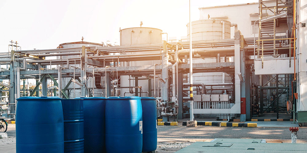 בתום עשור: כמה מפעלים ואתרים עומדים בקריטריונים של הפרדת חומרים מסוכנים ממגורים ומוסדות ציבור?