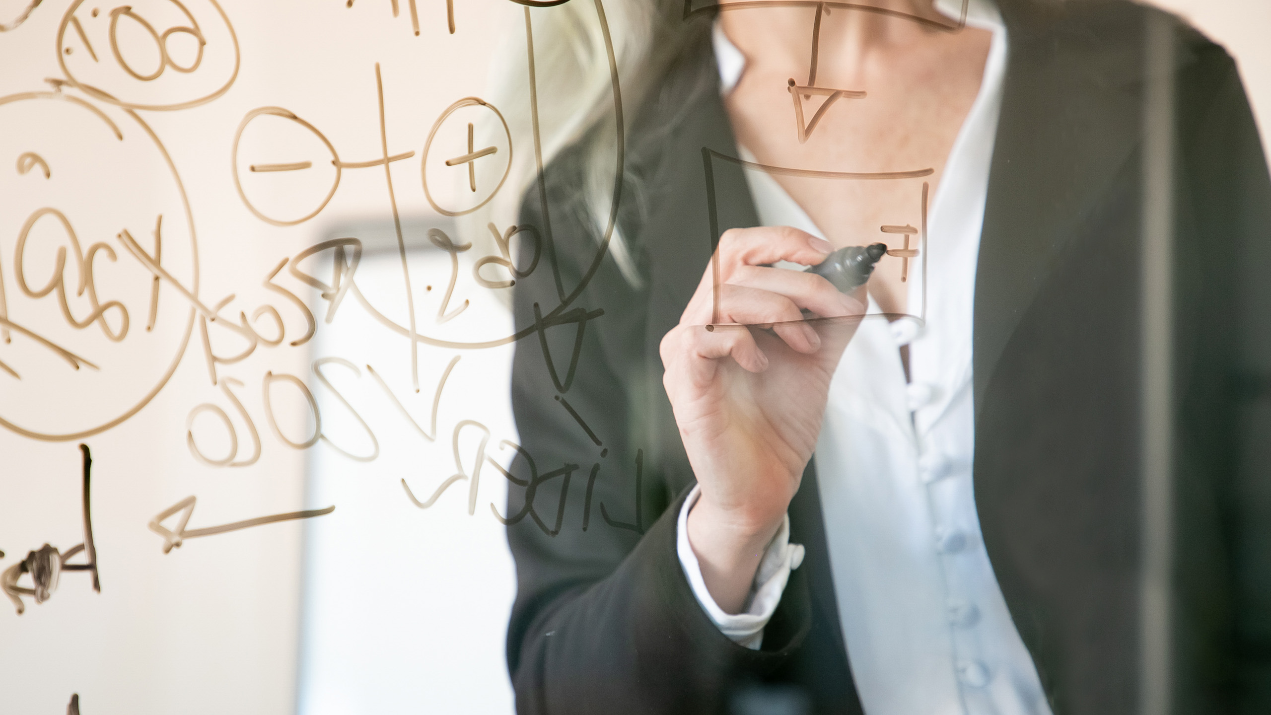 גיבוש תפיסת הפעלה והקמת מרכז שירות אחוד לסטודנט