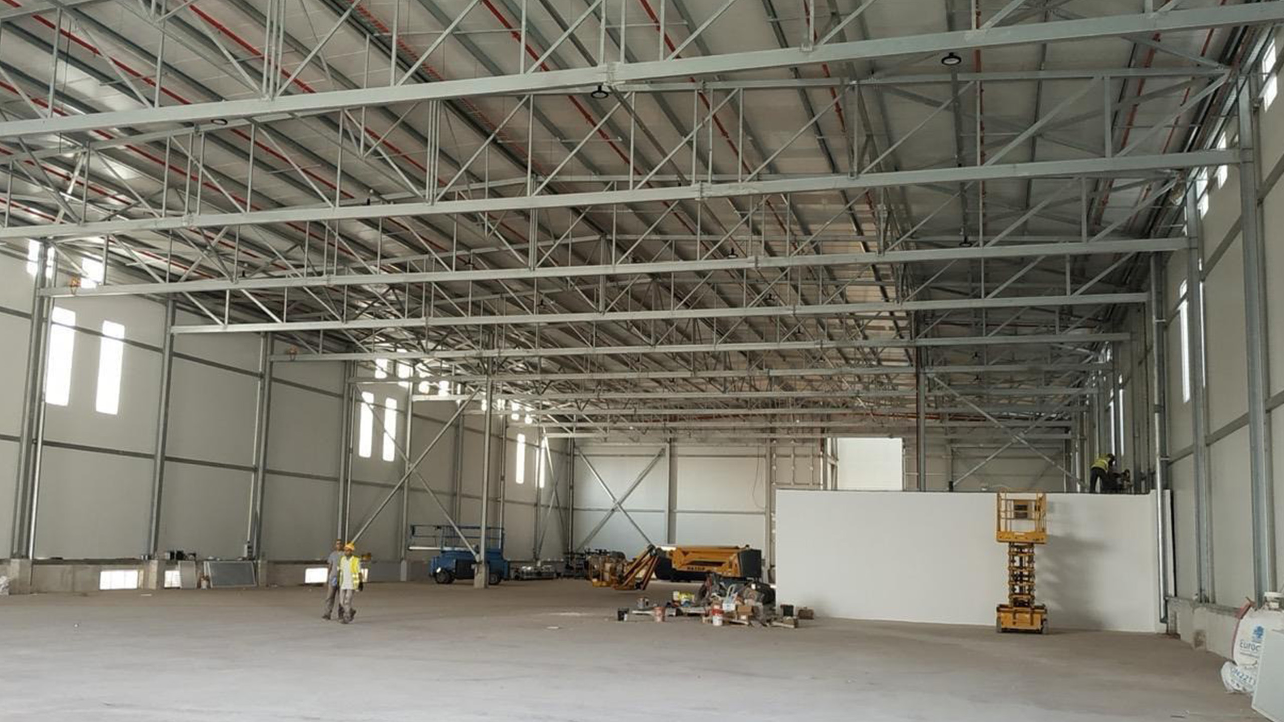 הרחבת מפעל פוליביד בתוך אתר פעיל